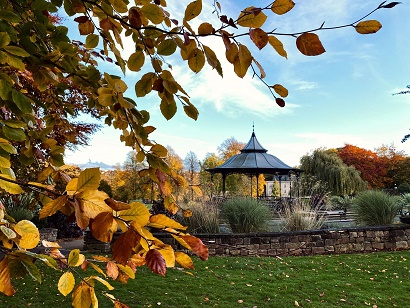 Image of the bandstand in Carr Bank Park in autumn