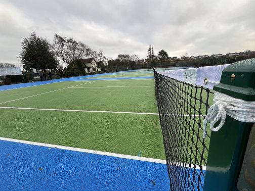 Tennis courts at racecourse park