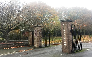Photo of the entrance to Mansfield Crematorium