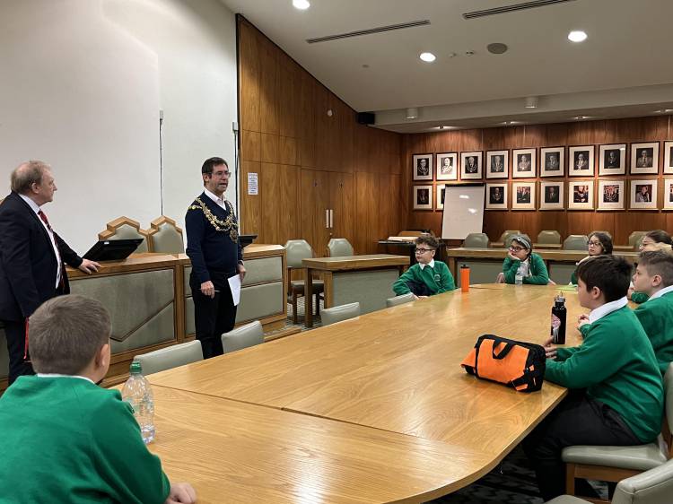 Oak Tree School visited the council civic centre building