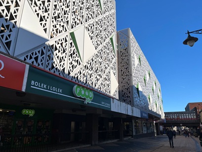 Photo of the front of Bil Bolek I Lolek in Stockwell gate, Mansfield