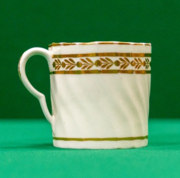 Small coffee cup with gilt border