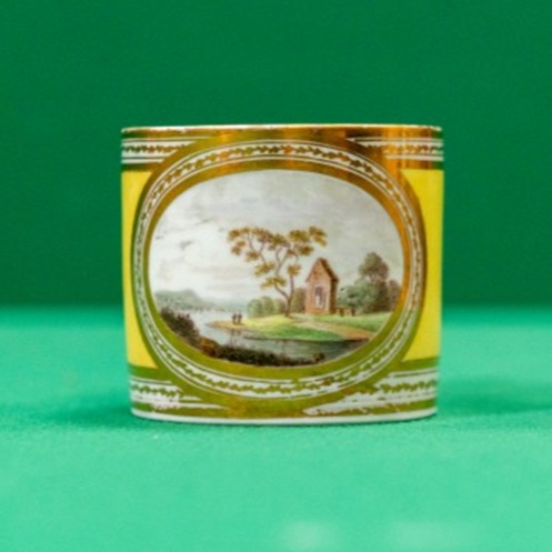 Ceramic coffee can with landscape