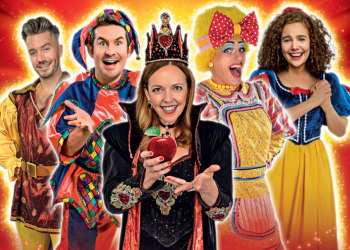 Panto page full cast image